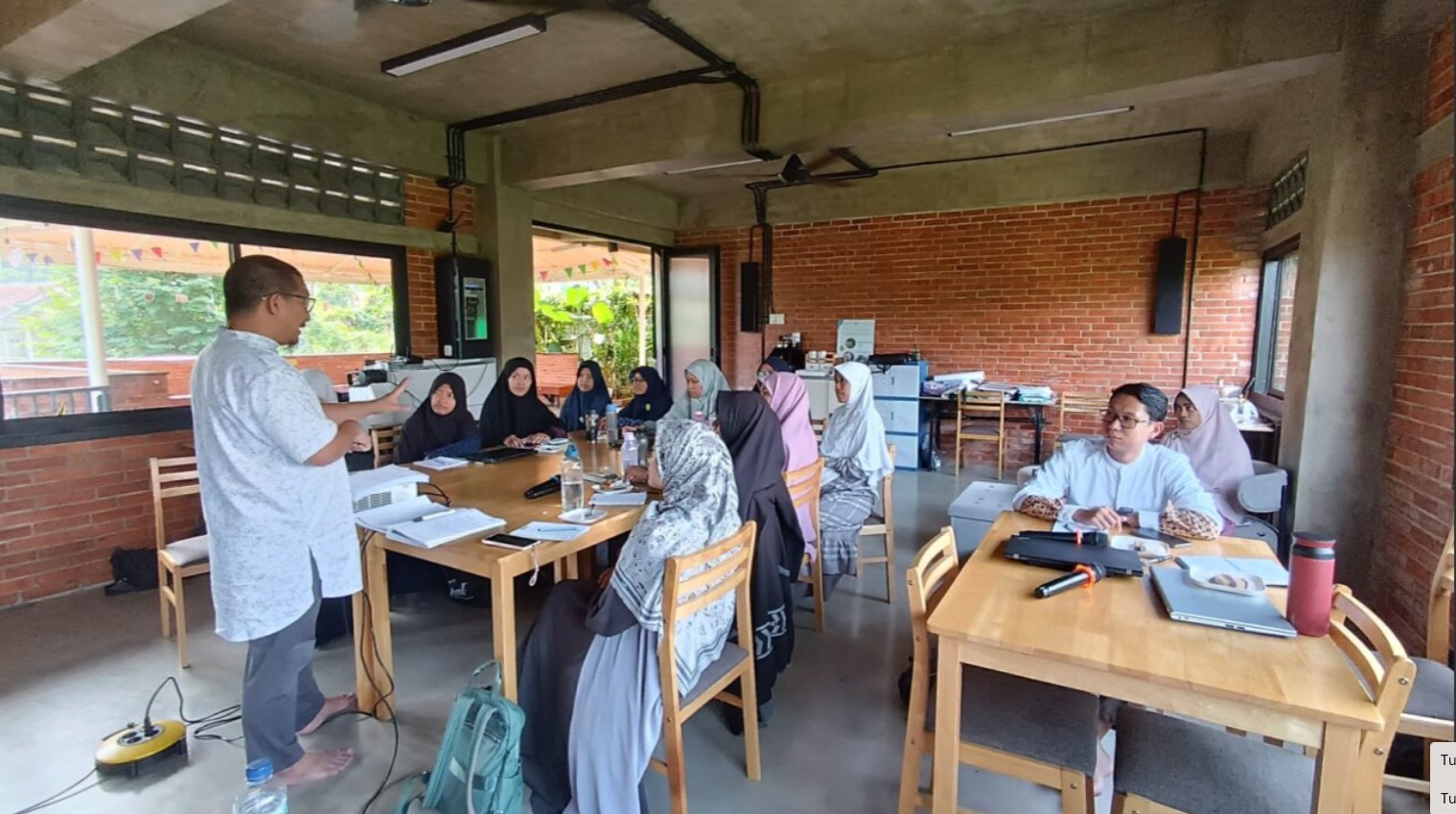Gambar Sampah Plastik di Indonesia: Tanggung Jawab Semua Pihak
