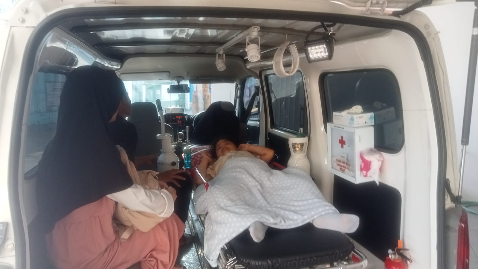 Gambar Sampah Plastik di Indonesia: Tanggung Jawab Semua Pihak